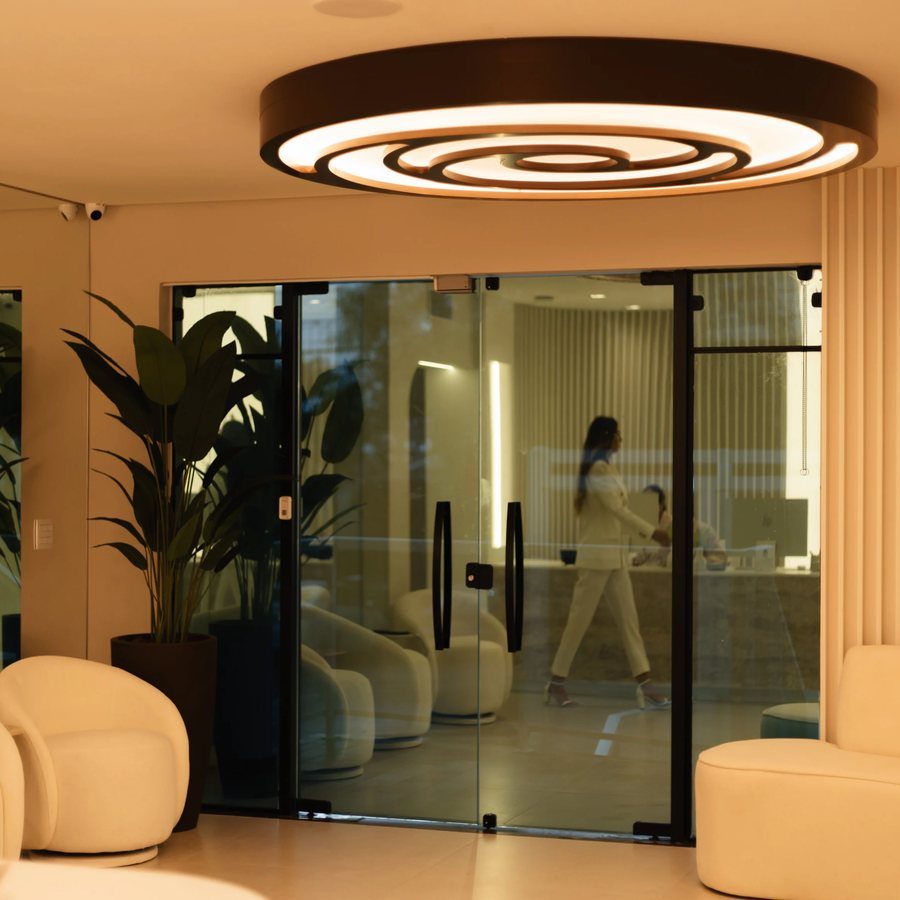 Sala de espera da ZAYN Clinic